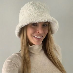 Sherpa Bucket Hat